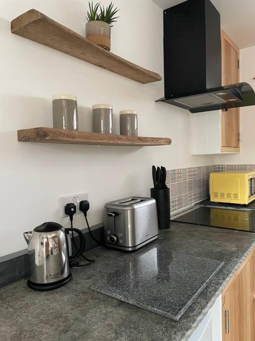 Cosy Rustic Annex In Quiet Cornwall Village Saint Wenn エクステリア 写真