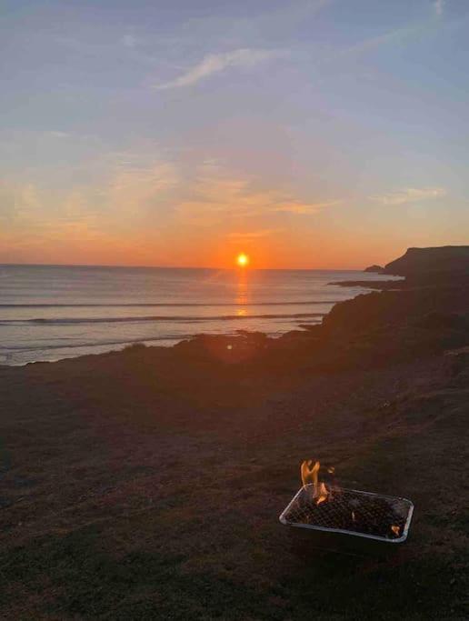 Cosy Rustic Annex In Quiet Cornwall Village Saint Wenn エクステリア 写真