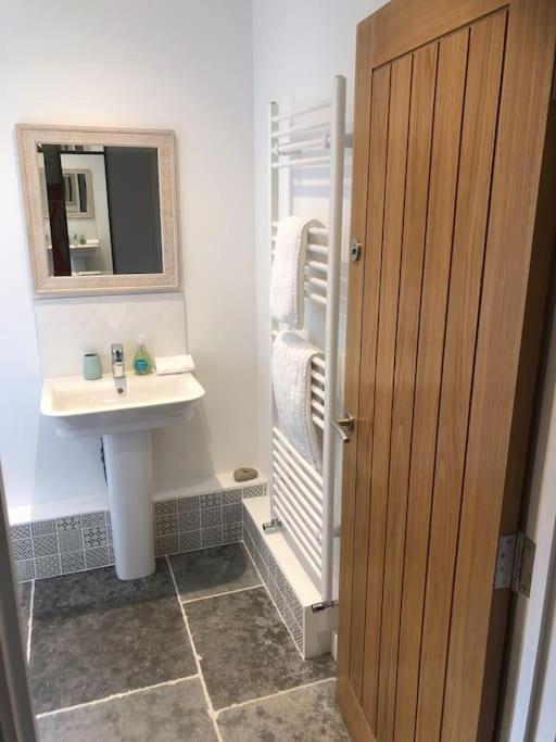 Cosy Rustic Annex In Quiet Cornwall Village Saint Wenn エクステリア 写真